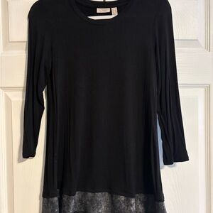 LOGO by Lori Goldstein Black and Gray Tunic